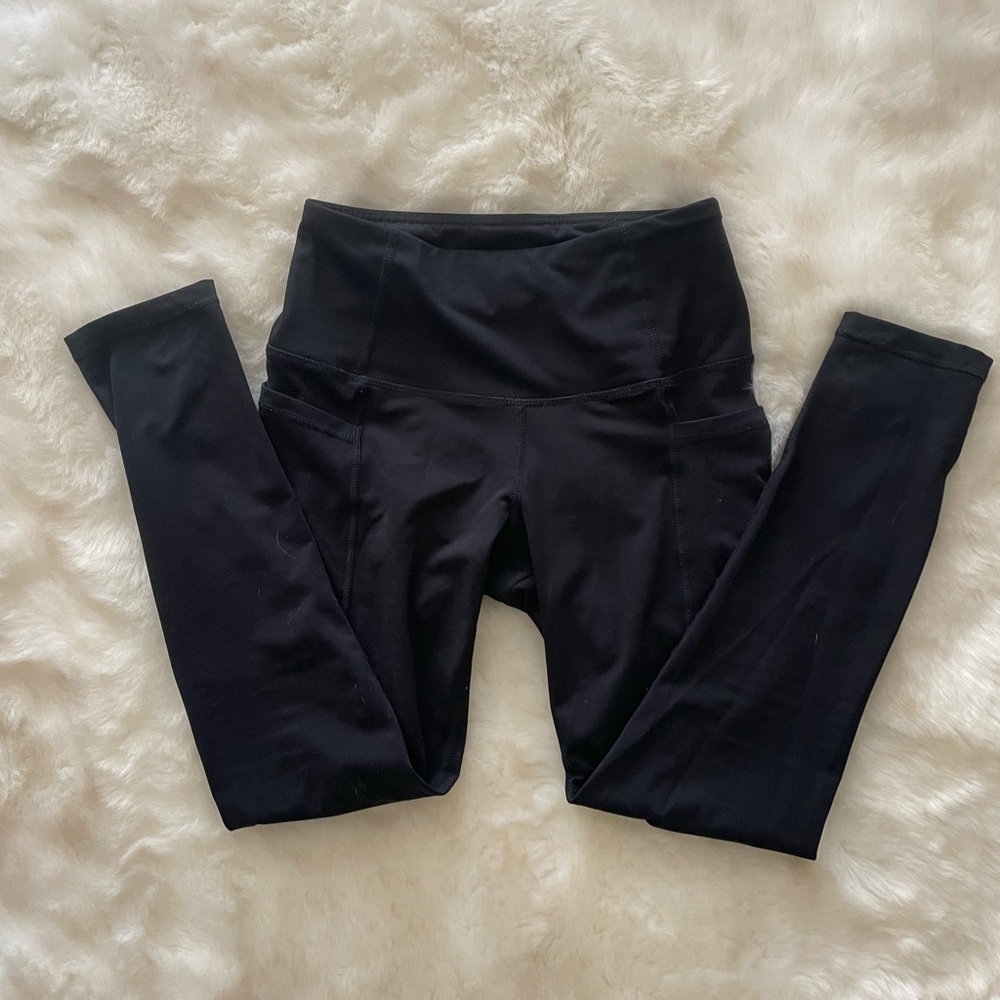 Reebok Black Leggings with Pockets 7/8 size xs extra small
